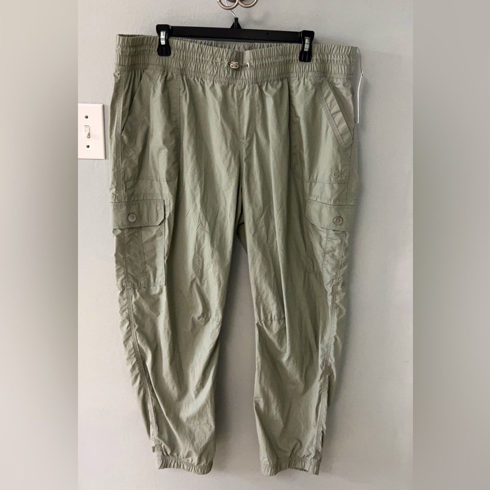 Calvin Klein Performance Cargo Pants